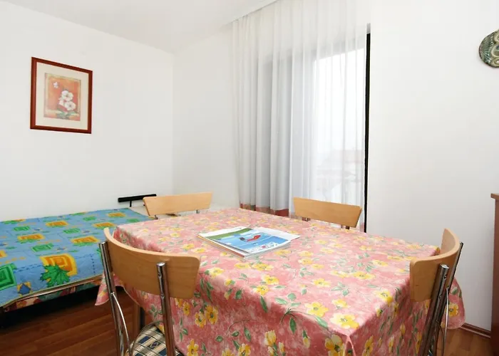 Appartamento With Parking Space Vantacici, Krk - 427 Malinska
